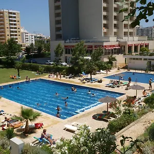 Hotel apartamentowy Jardins Da Rocha